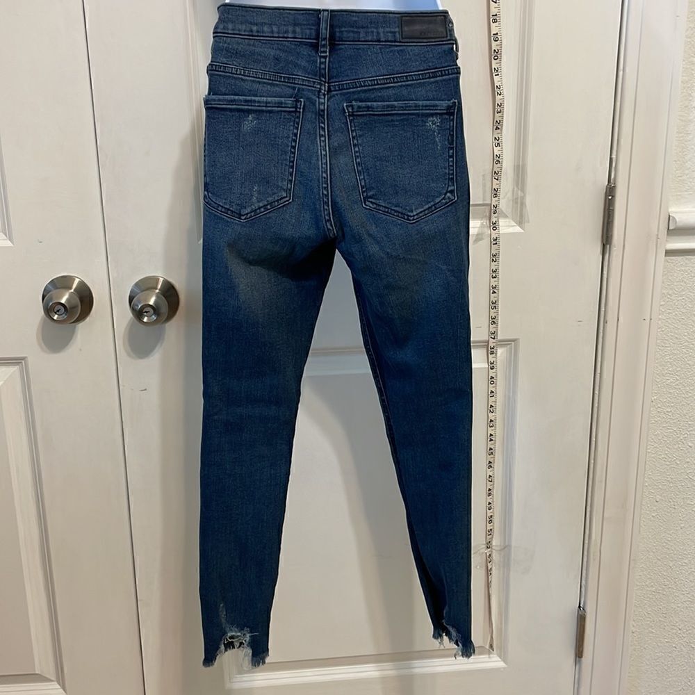 Excellent Express Jeans fringe and distressed cute high rise ankle petite 2